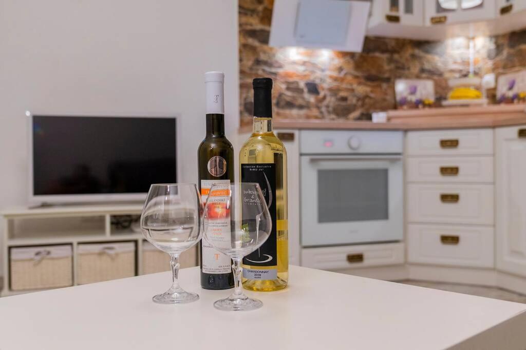 Provensalsky Rodinny Apartman Mandolina Бойнице Экстерьер фото